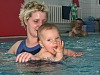 pływanie niemowląt, zdjęcie z nauki nurkowania